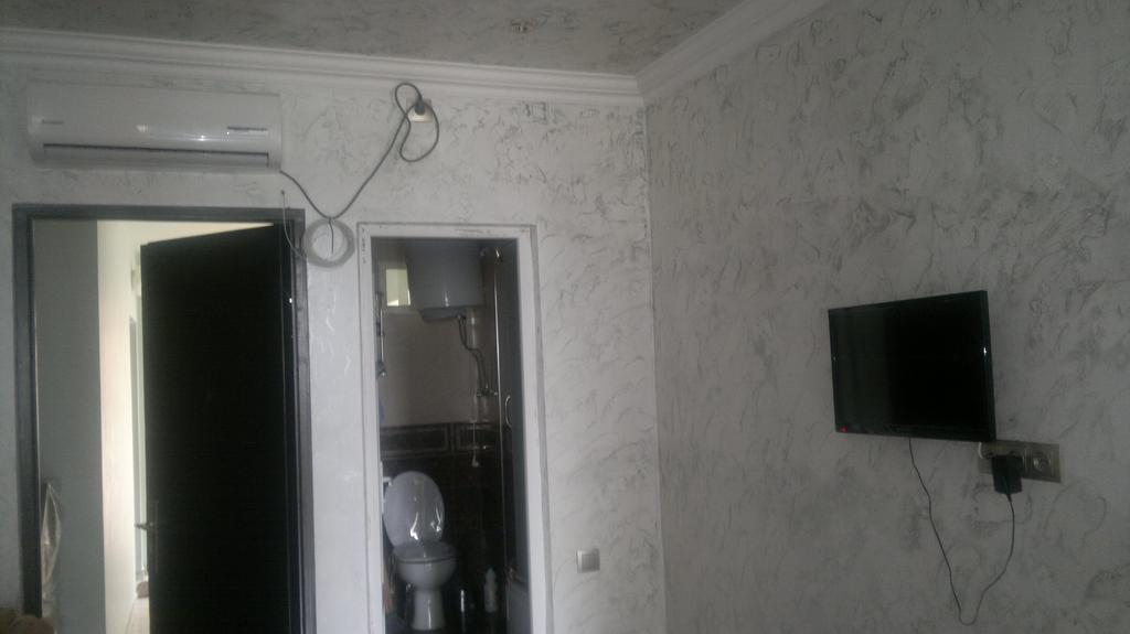 Nini'S Apartments Μπατούμι Εξωτερικό φωτογραφία